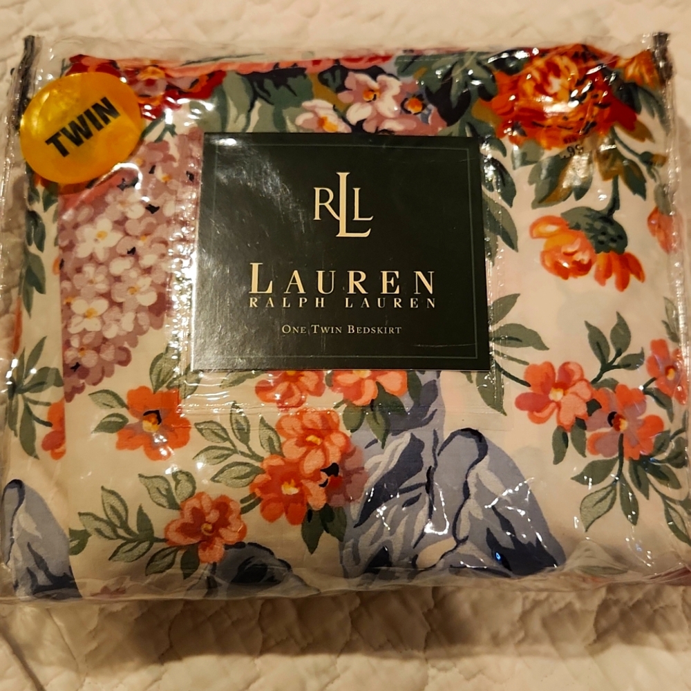 Ralph lauren  twin bedskirt
